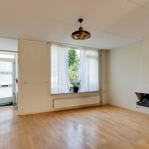 Kloostermuur 11, Wognum