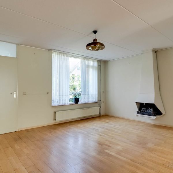 Kloostermuur 11, Wognum