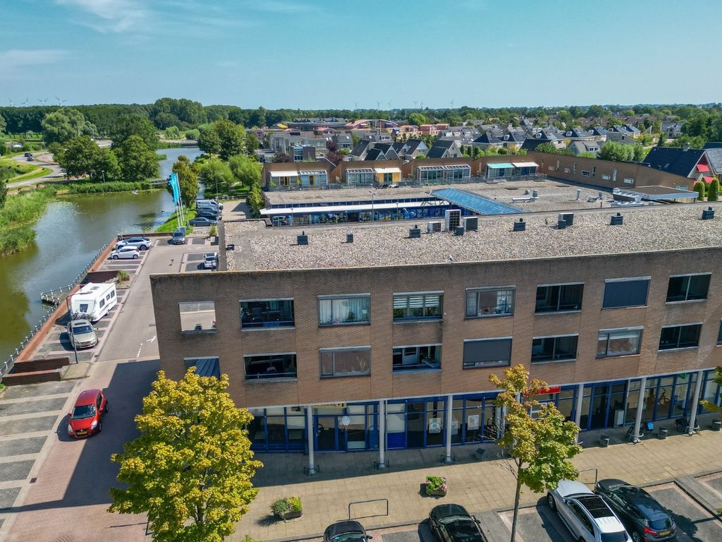 Vijverhof 51, Avenhorn