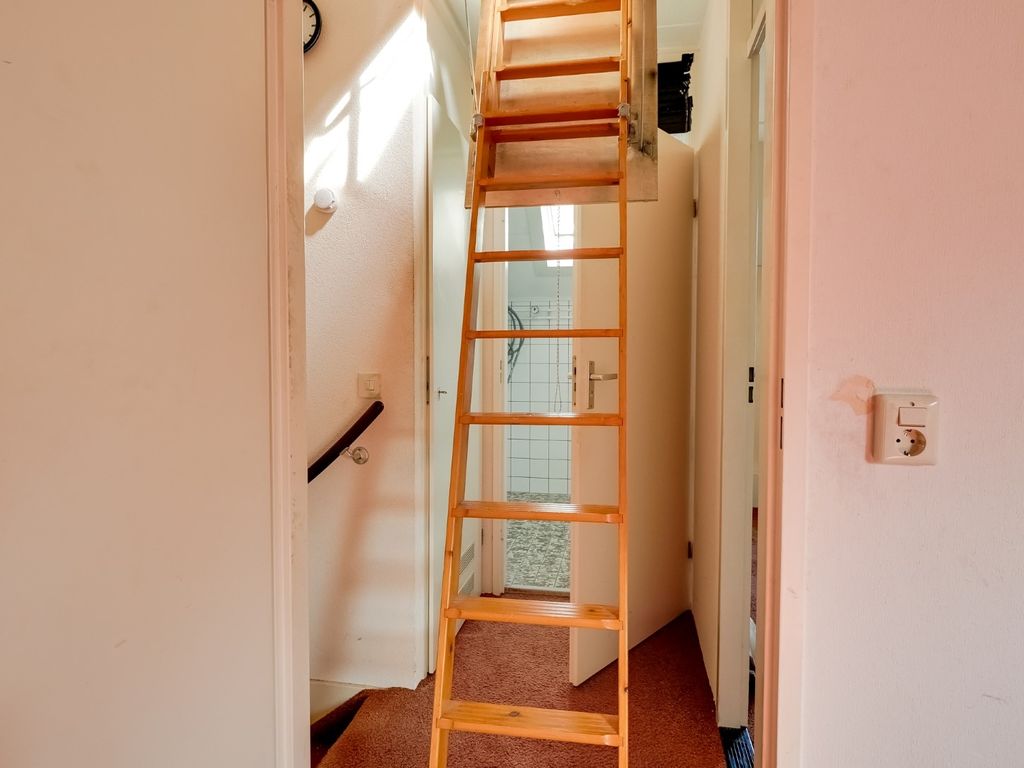 Groef 12, Hoorn