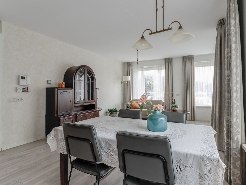 Kolblei 102, Avenhorn