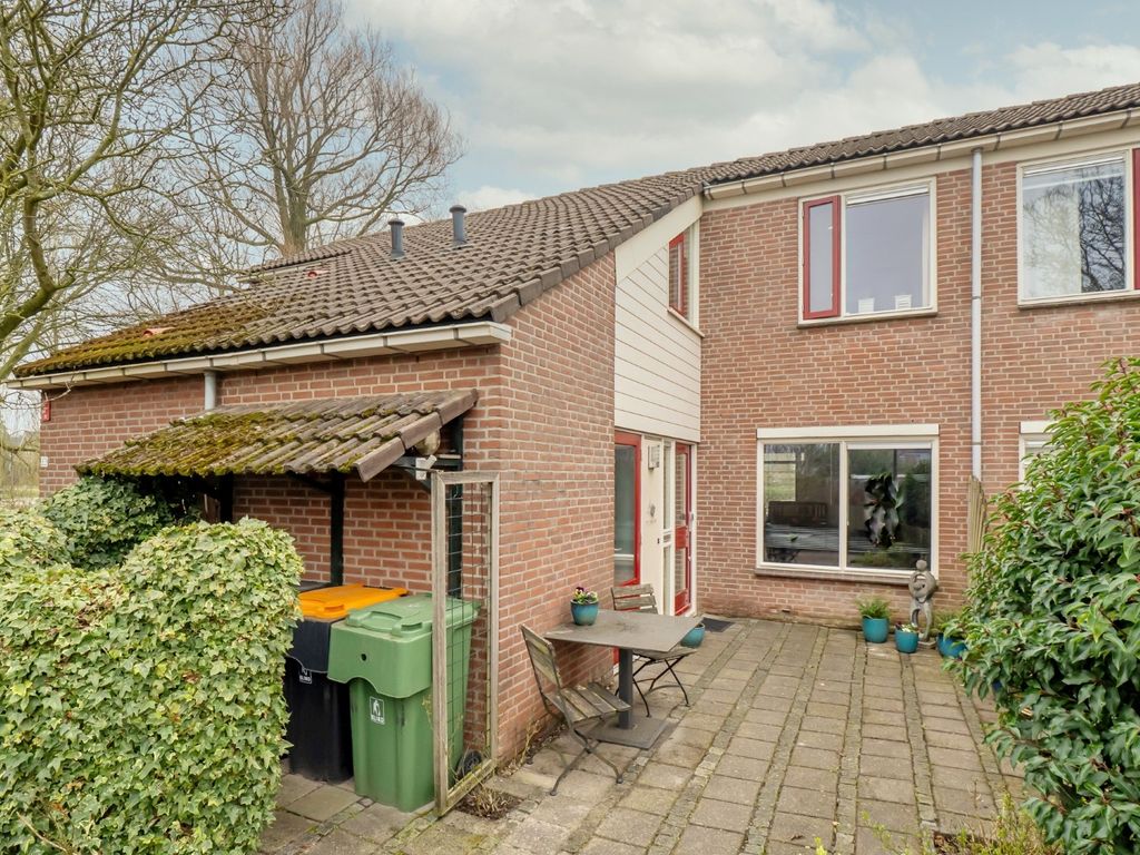 Bergkristal 35, Heerhugowaard
