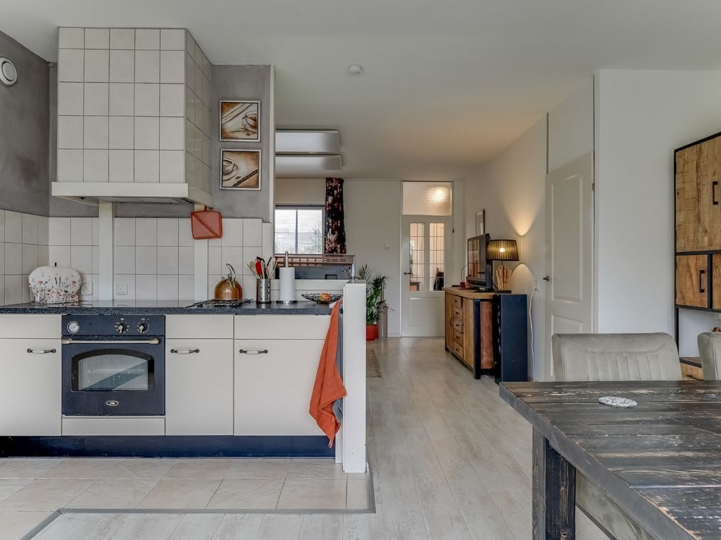 Bergkristal 35, Heerhugowaard