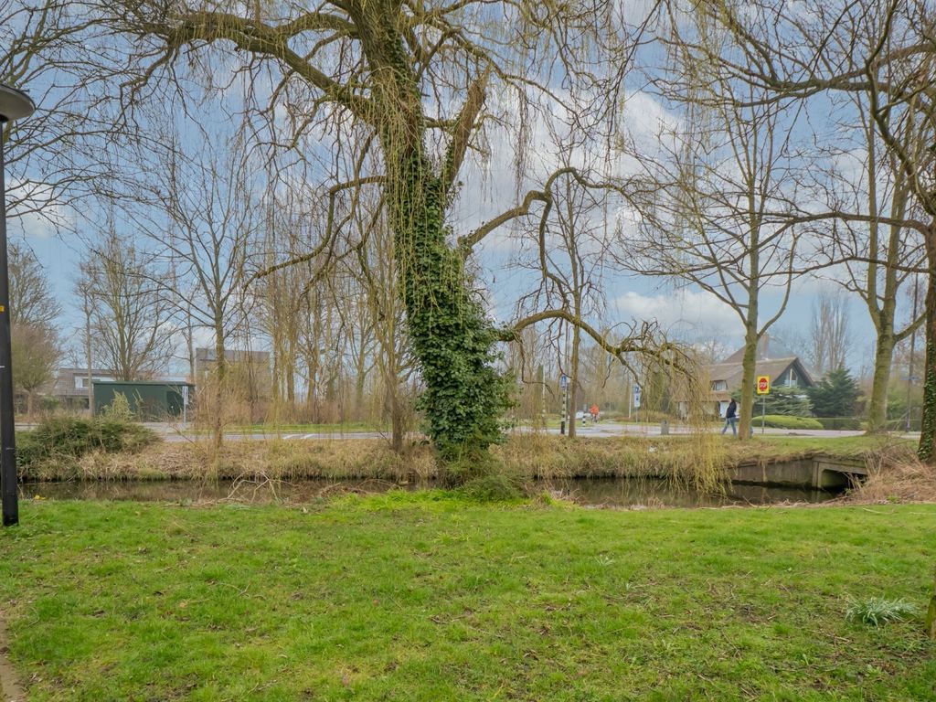 Bergkristal 35, Heerhugowaard