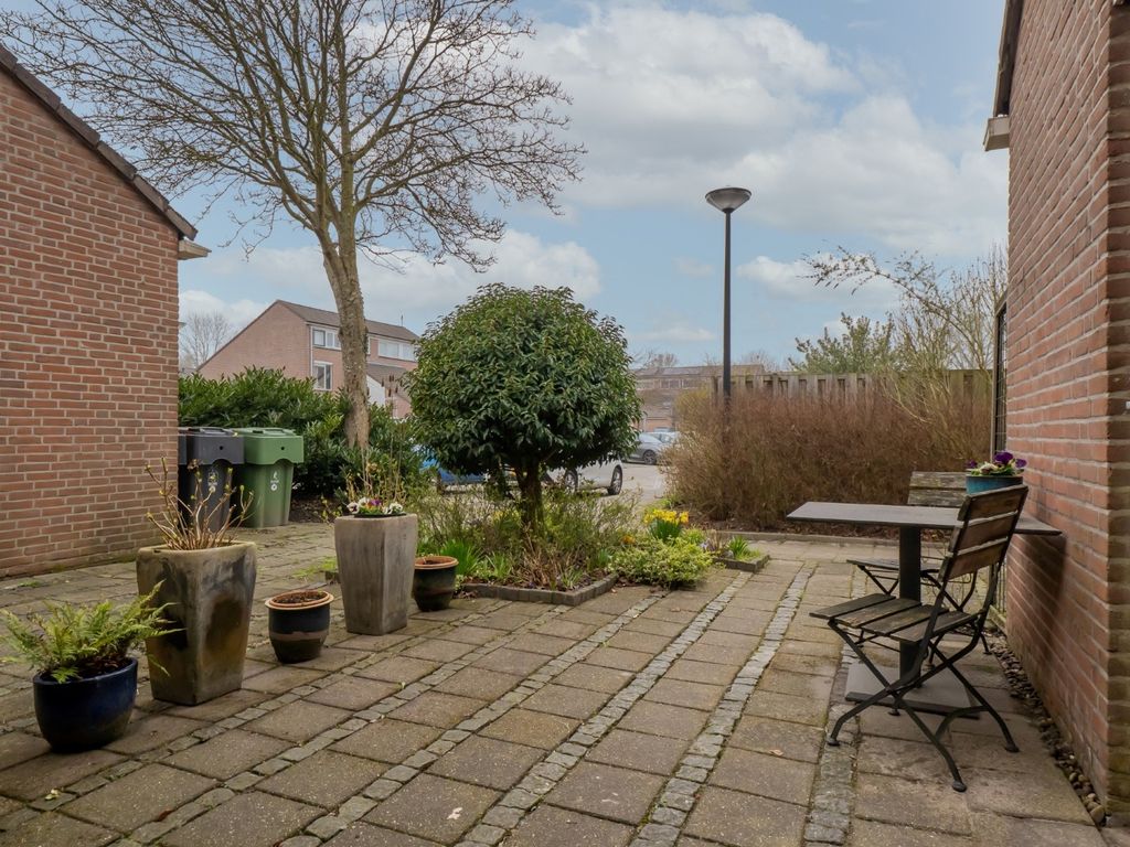 Bergkristal 35, Heerhugowaard