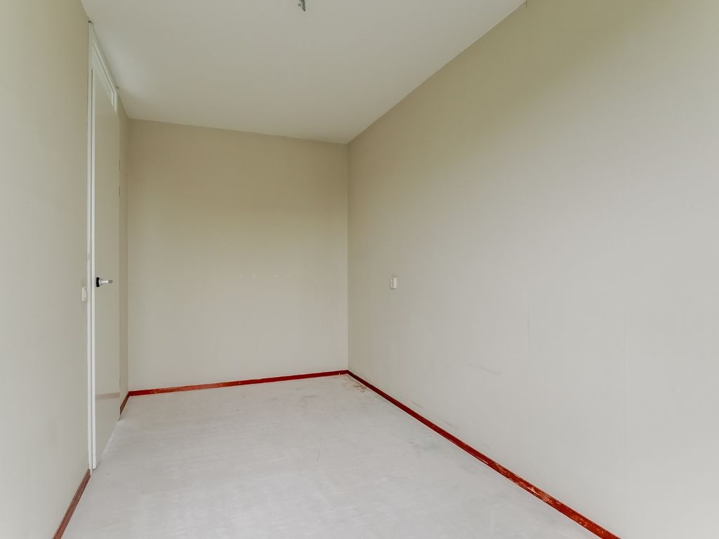 Grondel 3, Avenhorn