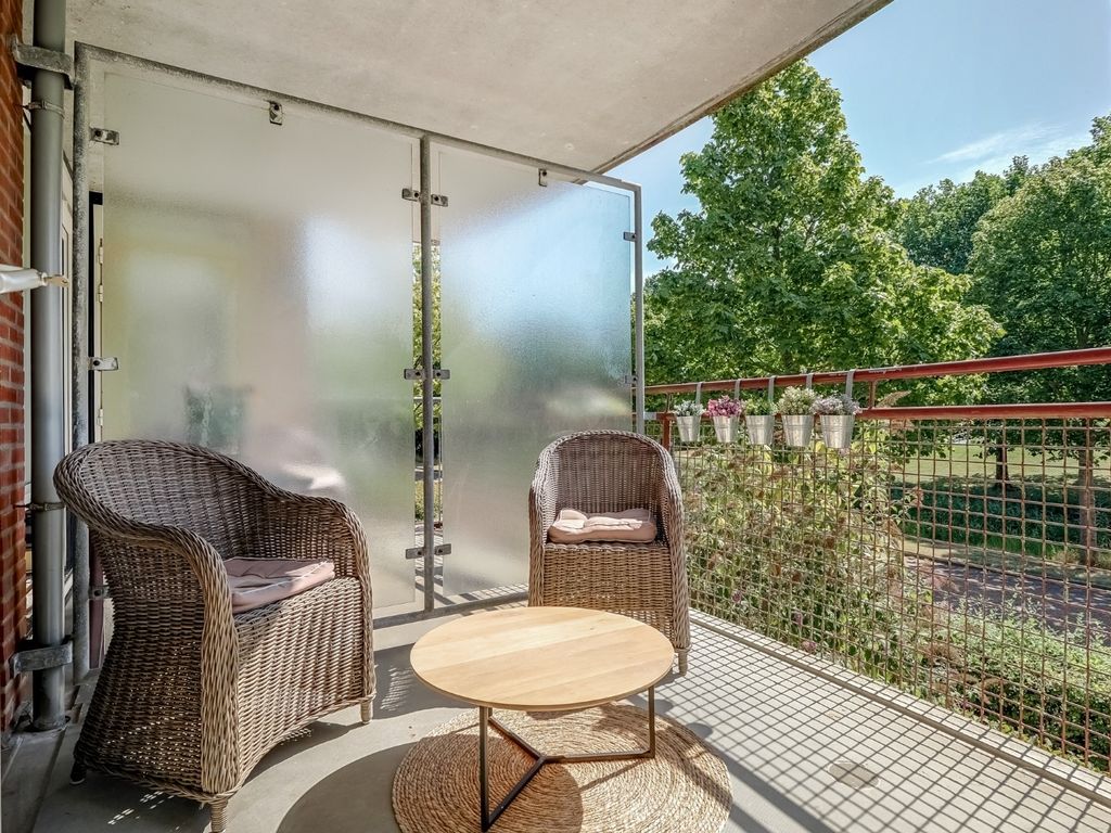 Elft 12, Avenhorn