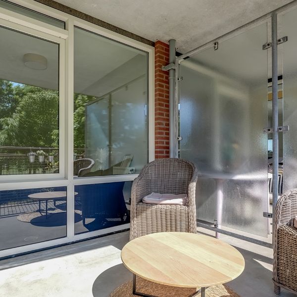 Elft 12, Avenhorn