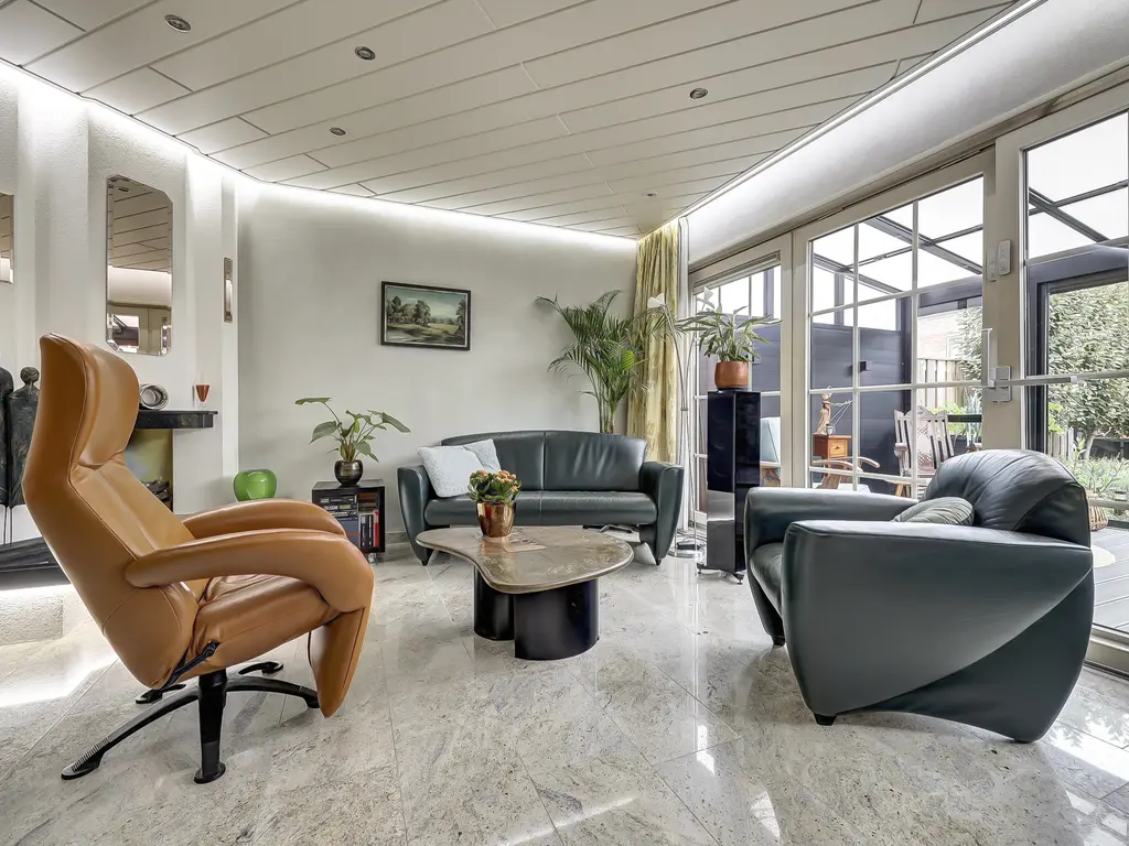 Tamusdonk 6, SPIJKENISSE