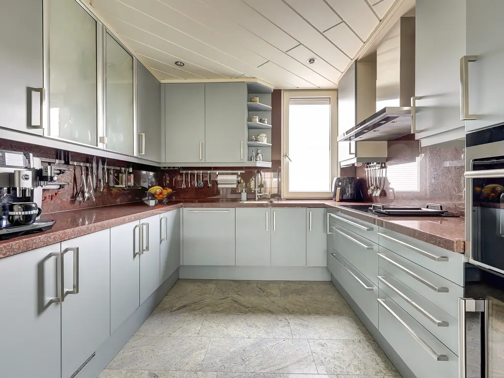 Tamusdonk 6, SPIJKENISSE