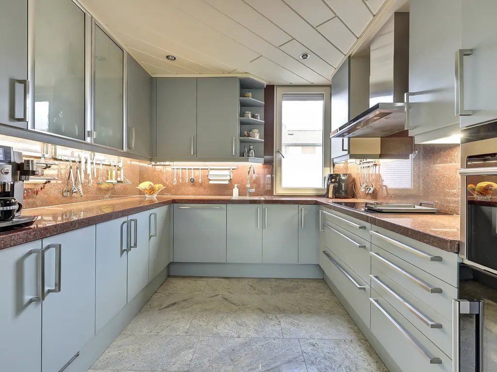 Tamusdonk 6, SPIJKENISSE