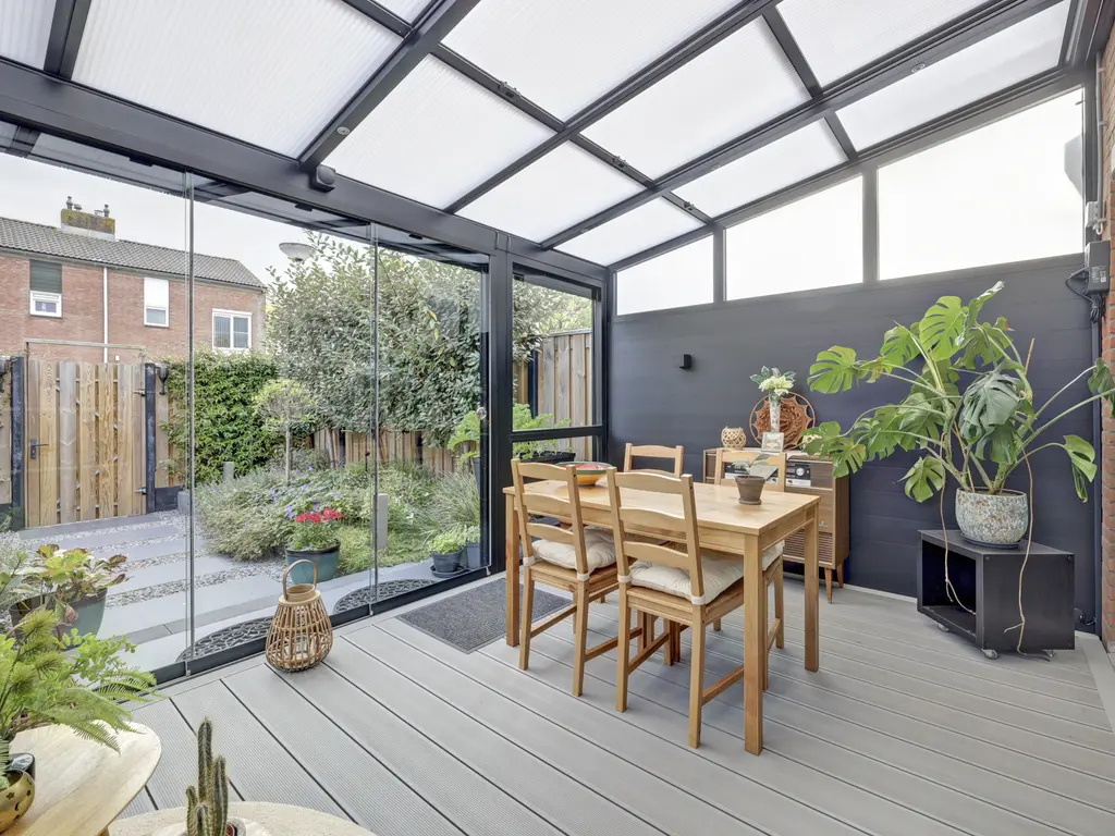 Tamusdonk 6, SPIJKENISSE