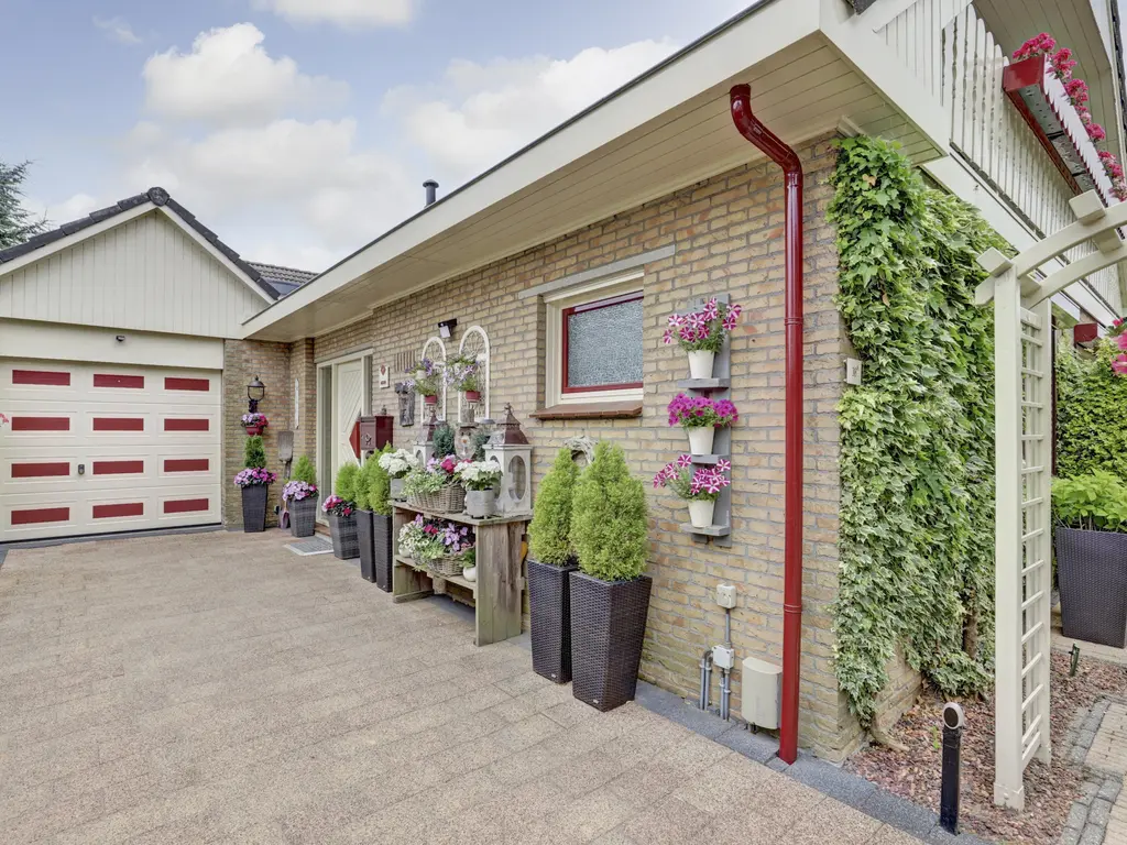 Ring 38a, OUDENHOORN