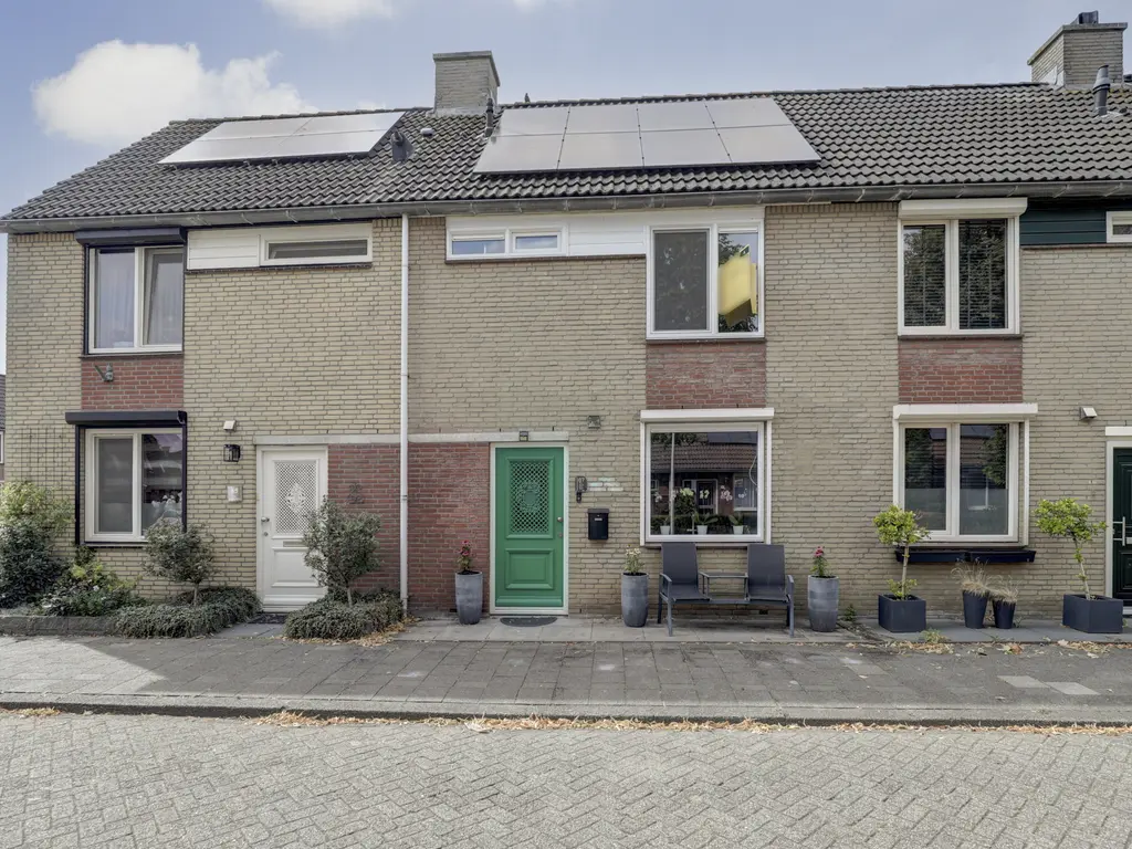 Bachbaan 67, SPIJKENISSE