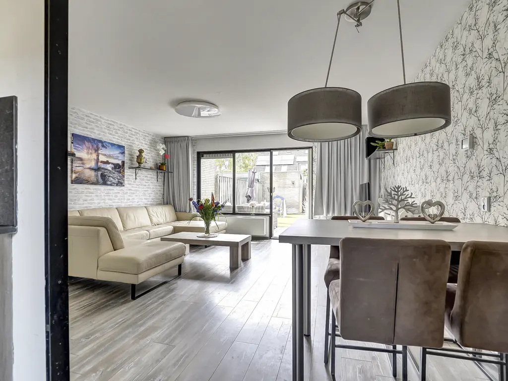 Bachbaan 67, SPIJKENISSE