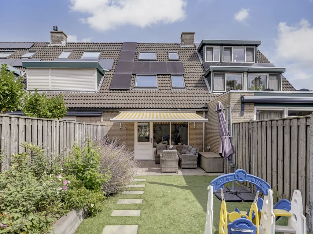 Bachbaan 67, SPIJKENISSE