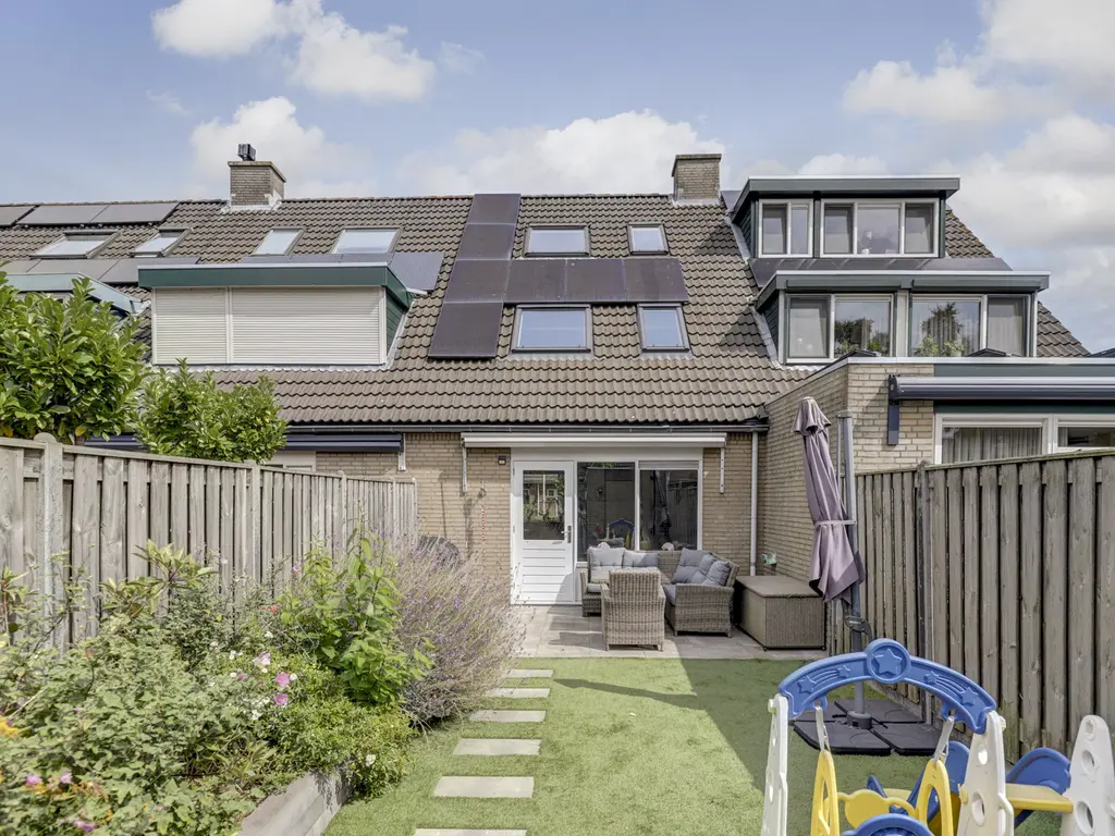 Bachbaan 67, SPIJKENISSE