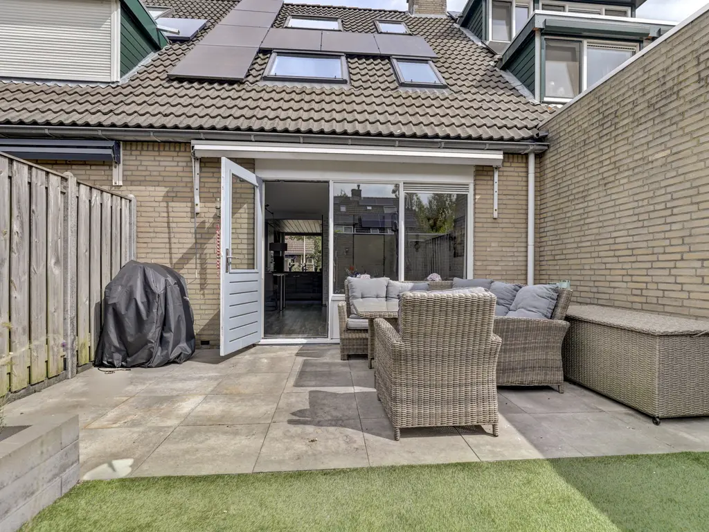 Bachbaan 67, SPIJKENISSE