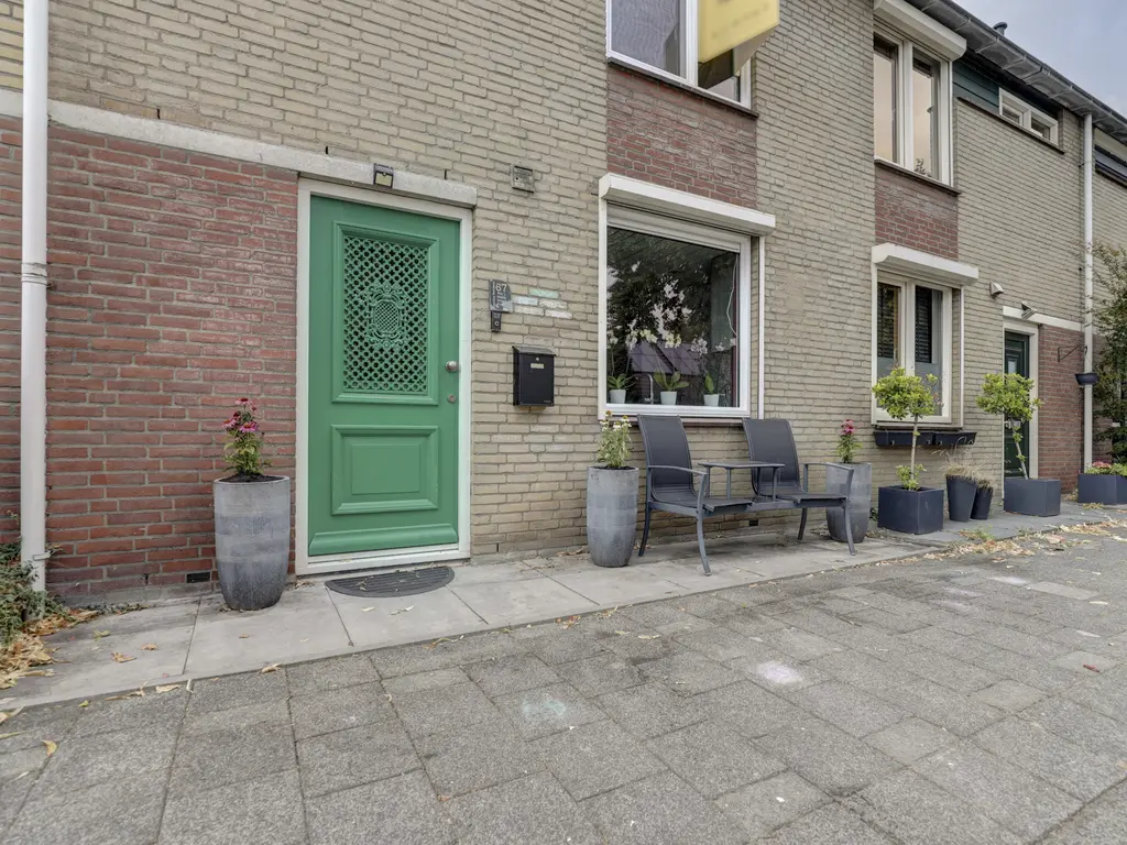 Bachbaan 67, SPIJKENISSE