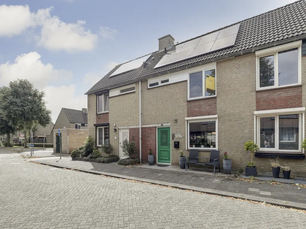 Bachbaan 67, SPIJKENISSE