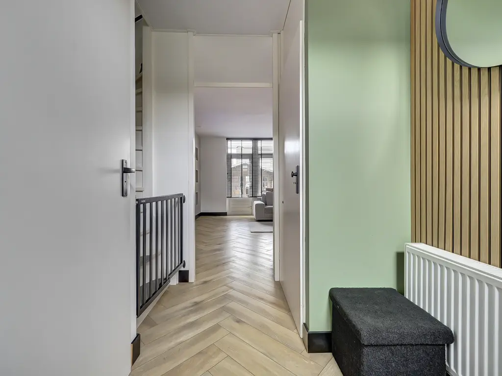 J. Sasboutstraat 4, SPIJKENISSE