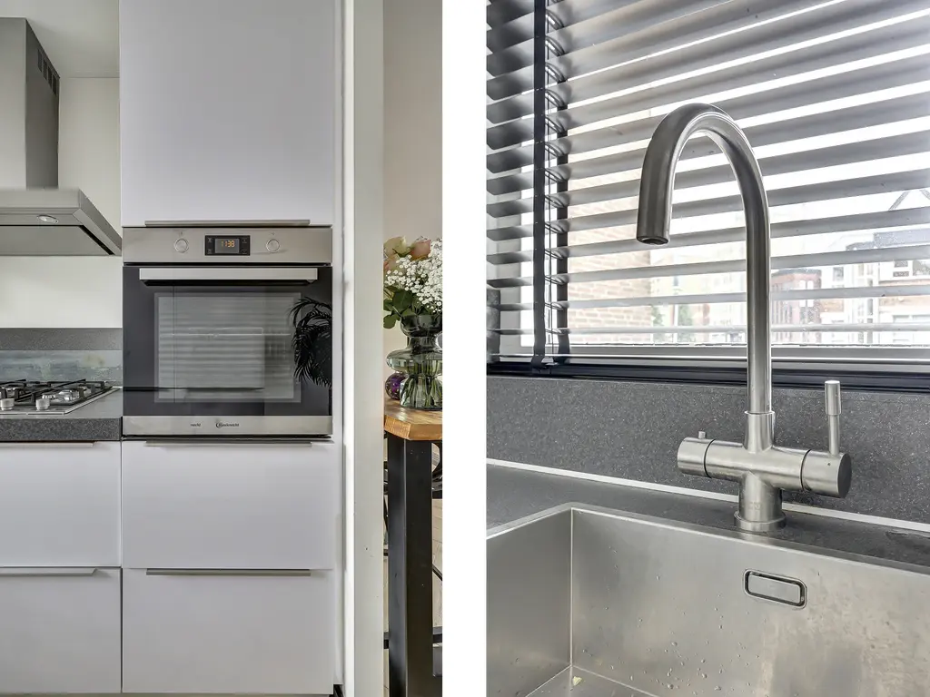 J. Sasboutstraat 4, SPIJKENISSE