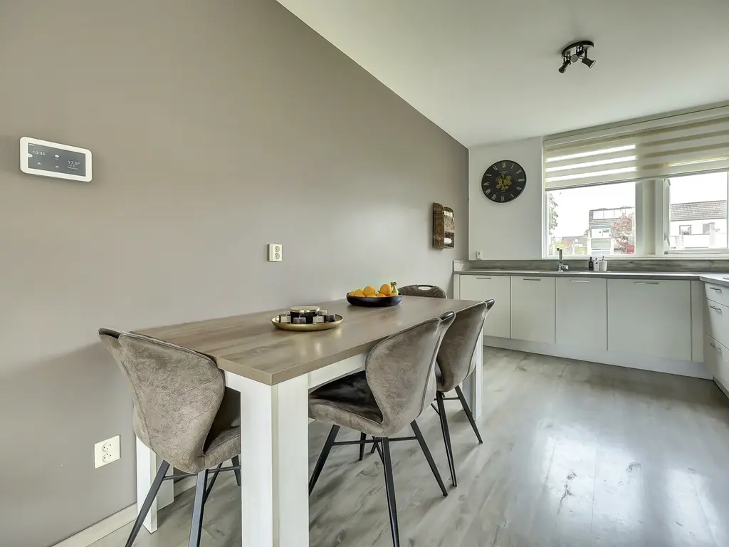 Karperveen 264, SPIJKENISSE