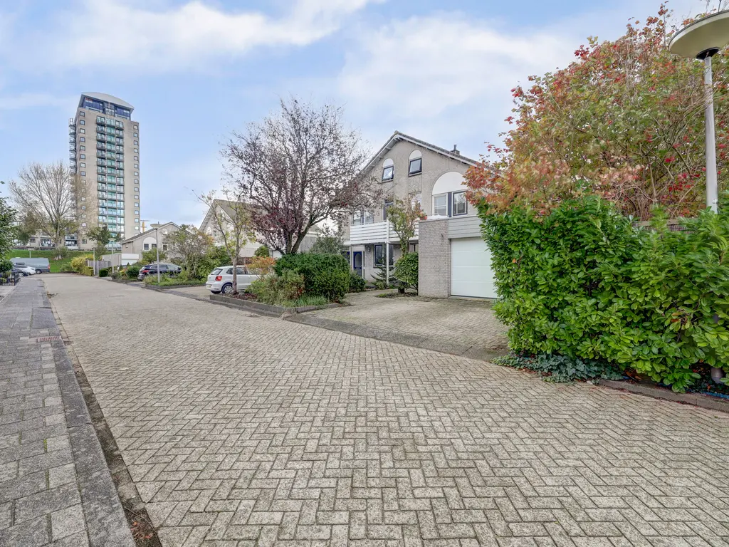 Nijlstraat 30, SPIJKENISSE