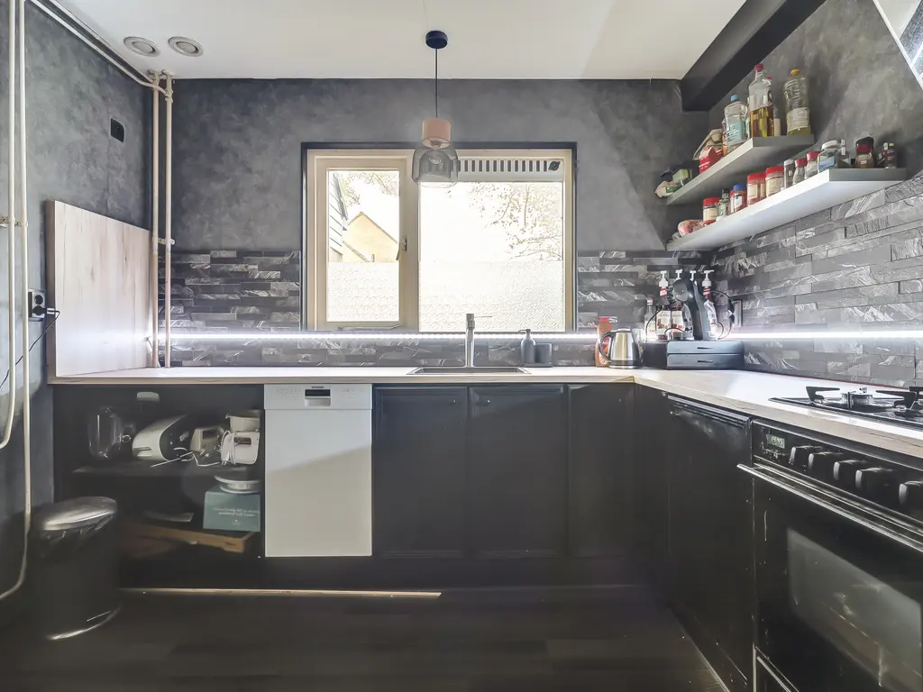 Parklaan 85, SPIJKENISSE