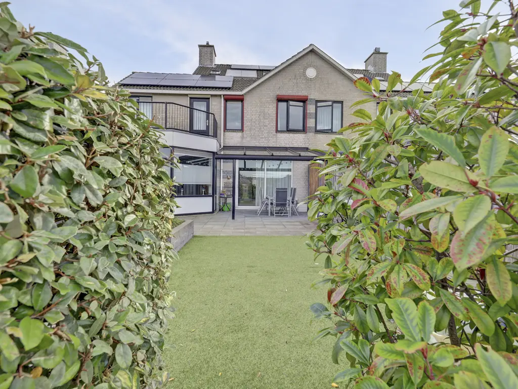 Mimi Boesnachstraat 10, SPIJKENISSE