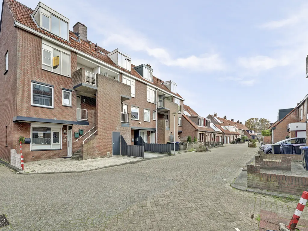 Vlinderveen 558, SPIJKENISSE