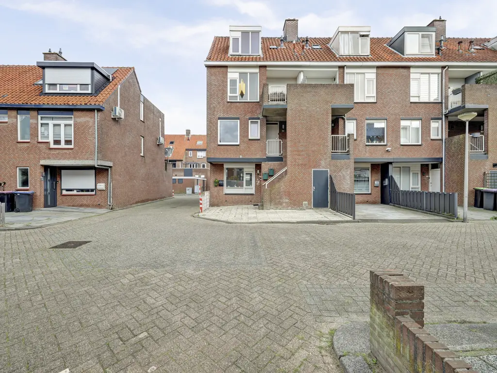 Vlinderveen 558, SPIJKENISSE