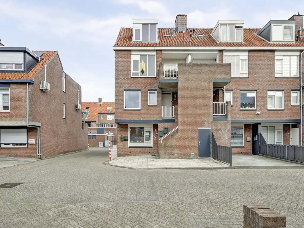 Vlinderveen 558, SPIJKENISSE