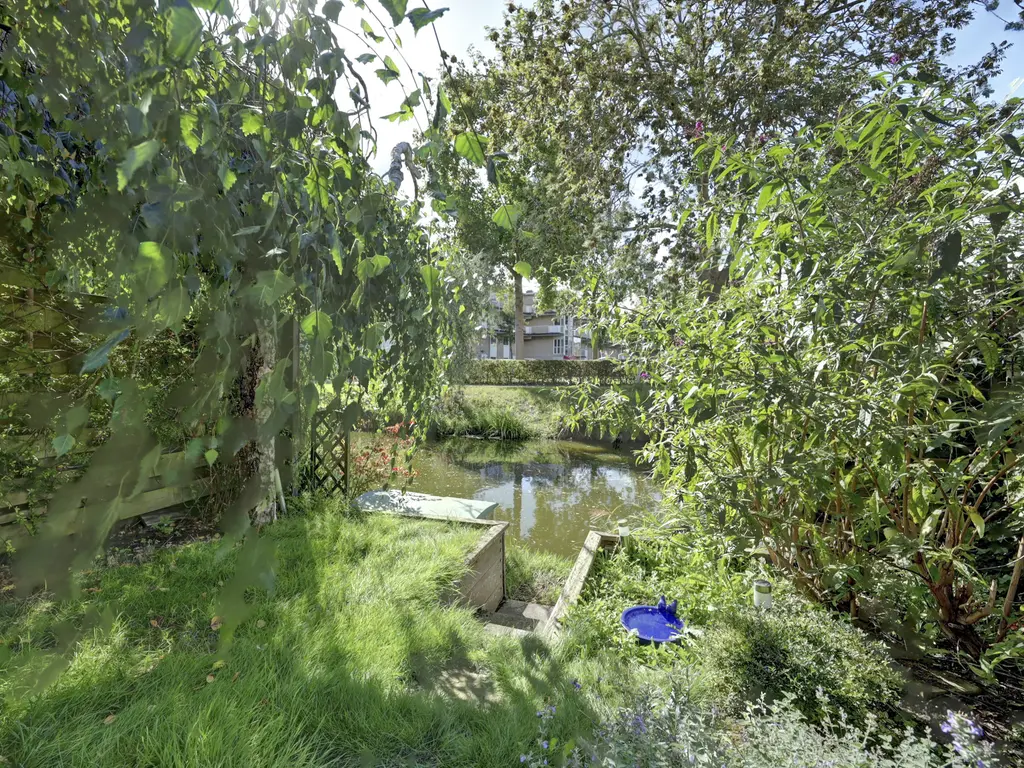 Majoraandonk 18, SPIJKENISSE