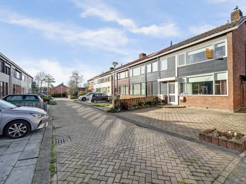 Kanariestraat 11, SPIJKENISSE