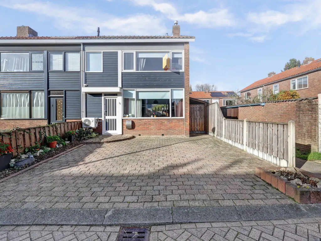 Kanariestraat 11, SPIJKENISSE