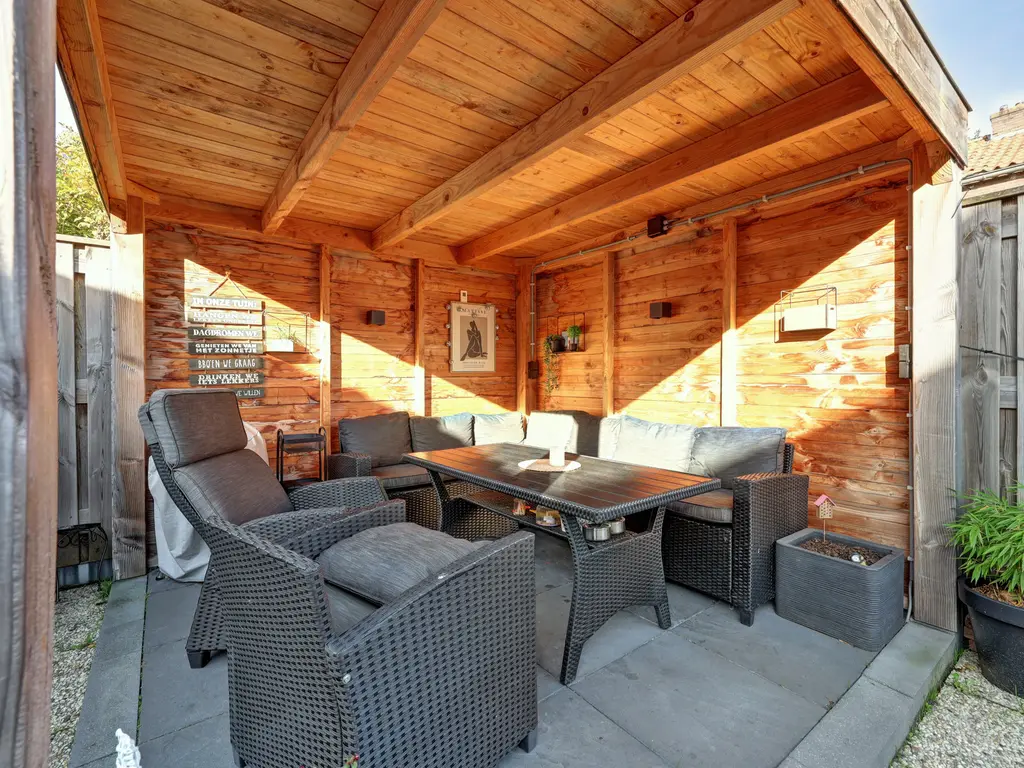 Kanariestraat 11, SPIJKENISSE