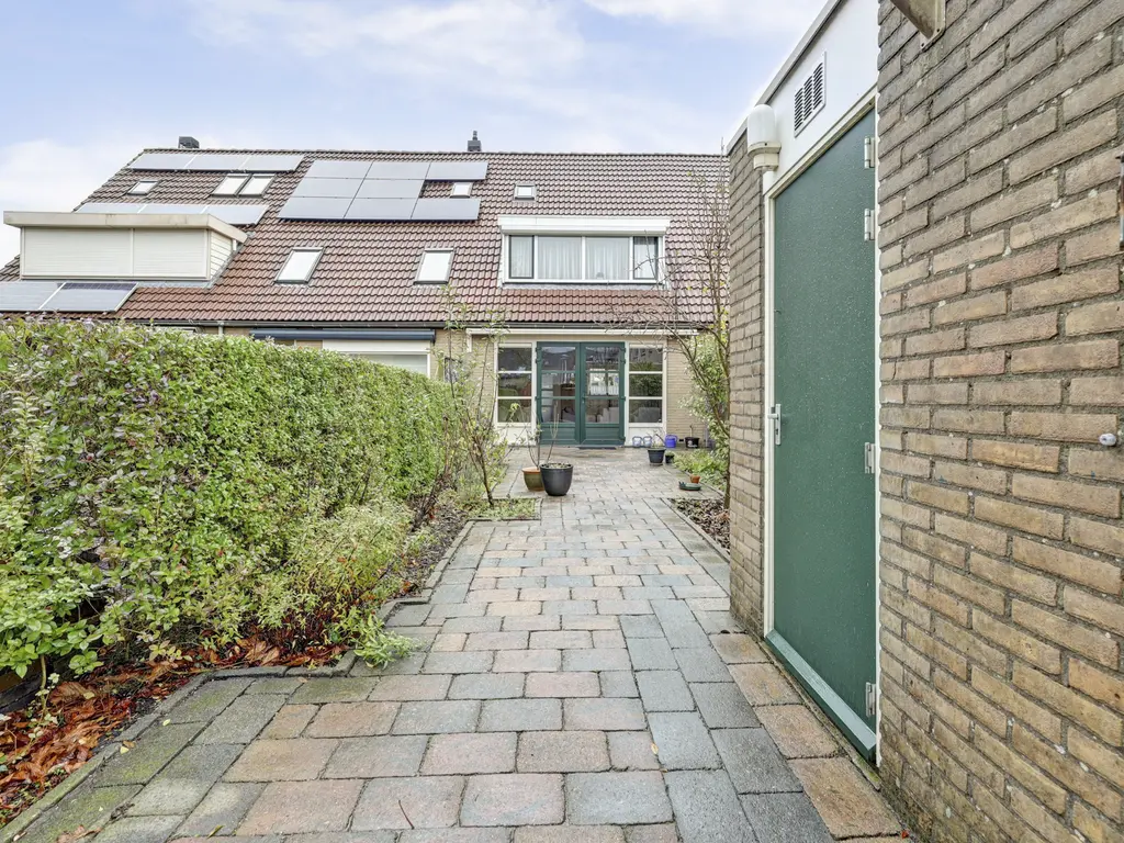 Steentijdkreek 9, SPIJKENISSE