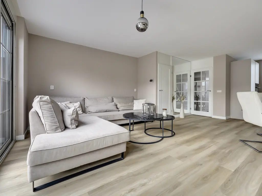 Donaulaan 122, SPIJKENISSE