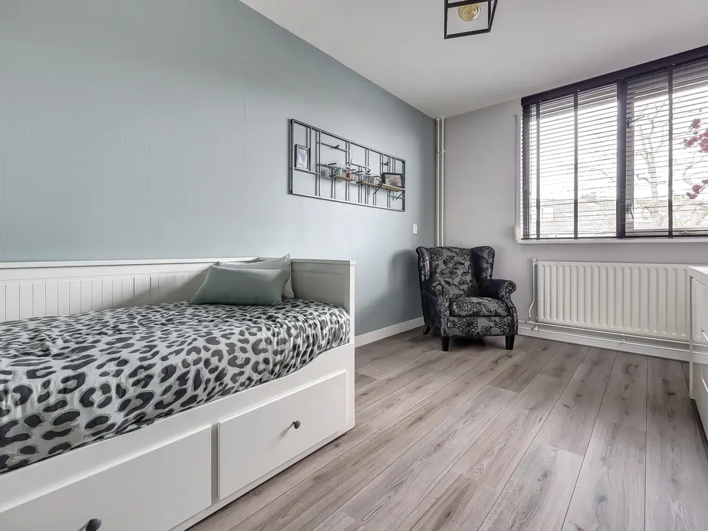 Donaulaan 122, SPIJKENISSE