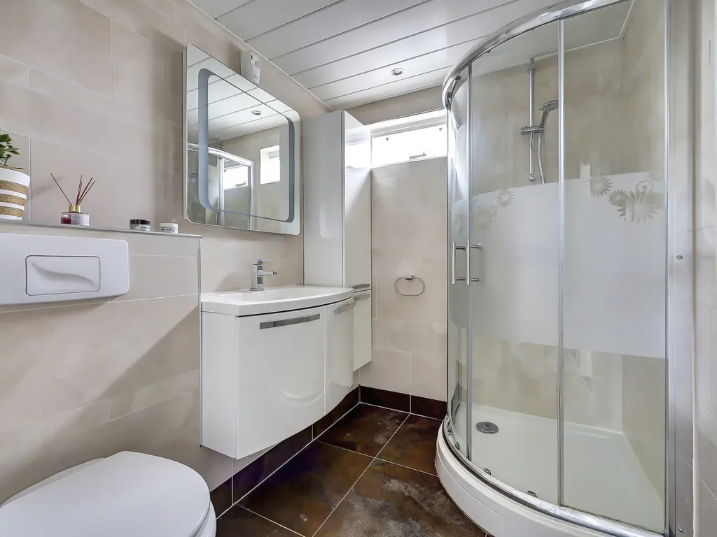 Donaulaan 122, SPIJKENISSE