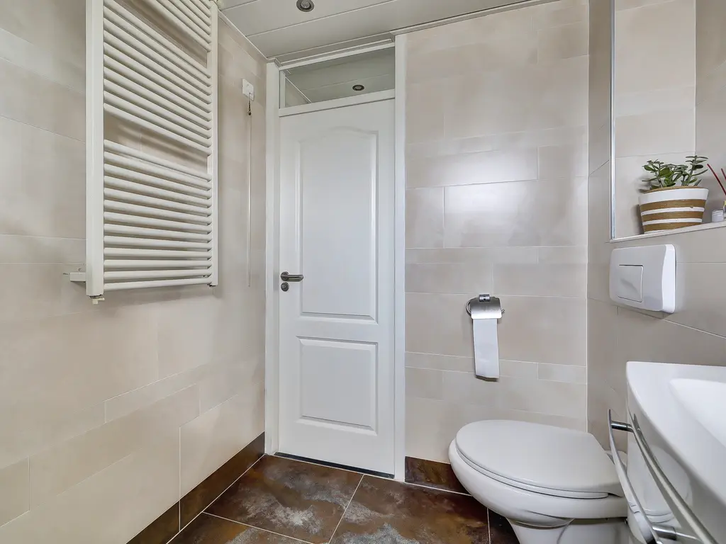 Donaulaan 122, SPIJKENISSE