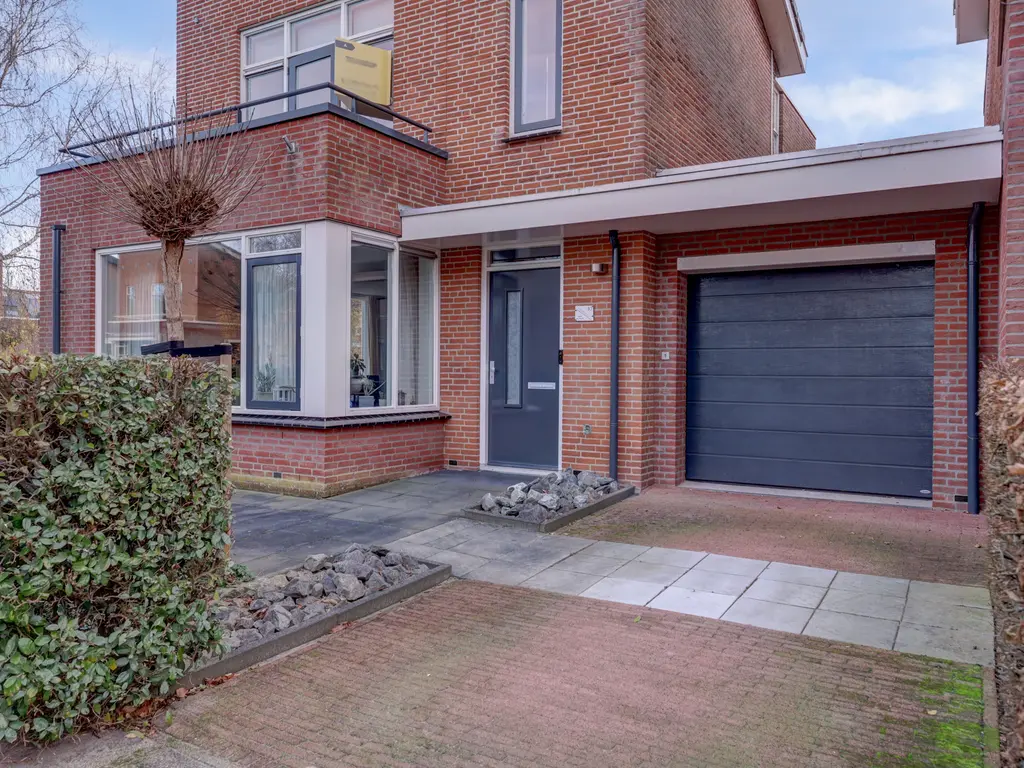 Turfweide 10, HELLEVOETSLUIS