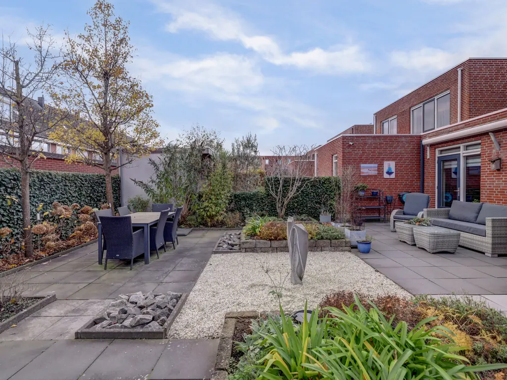 Turfweide 10, HELLEVOETSLUIS