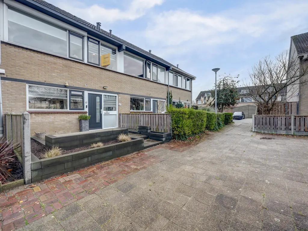 Titus Brandsmapad 17, HOOGVLIET ROTTERDAM