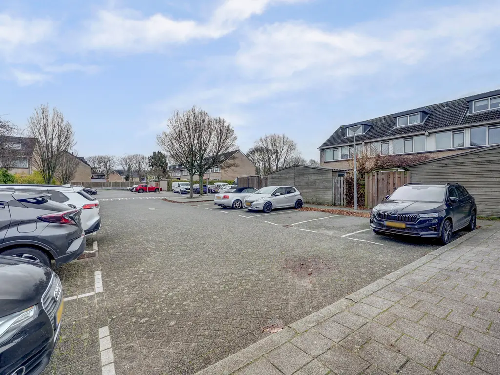 Titus Brandsmapad 17, HOOGVLIET ROTTERDAM