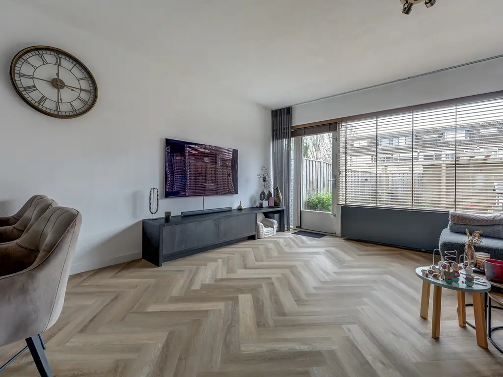 Titus Brandsmapad 17, HOOGVLIET ROTTERDAM