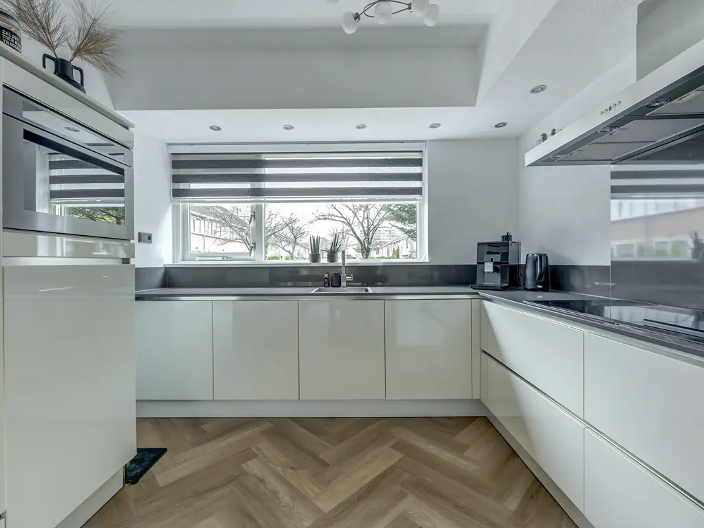 Titus Brandsmapad 17, HOOGVLIET ROTTERDAM