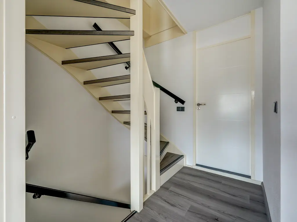 Titus Brandsmapad 17, HOOGVLIET ROTTERDAM