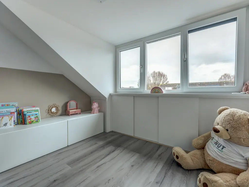 Titus Brandsmapad 17, HOOGVLIET ROTTERDAM